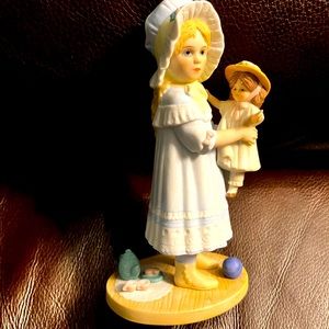 DAN HAGHARA “CIDNEY” FIGURINE with doll  #716/15000